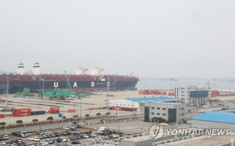 Hàn Quốc: Phà Sewol được đưa lên tàu chở về cảng
