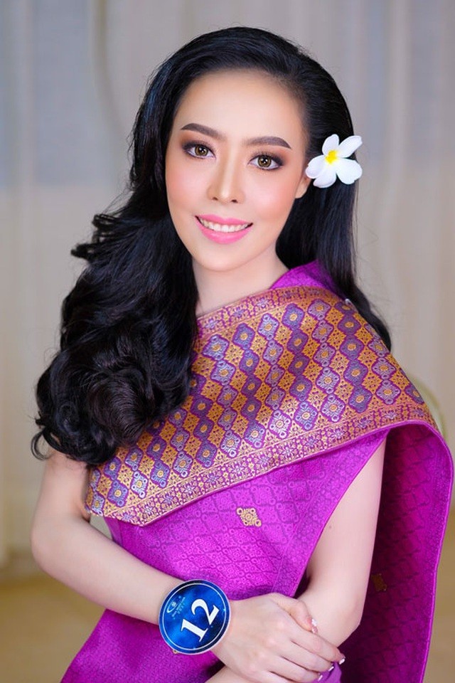 Nhan sắc hoa hậu Lào vừa trả lại vương miện vì "nghi án" khai gian tuổi