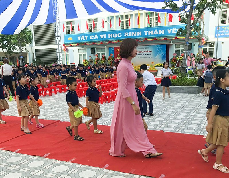Hà Nội: Hàng triệu học sinh lần đầu đến trường