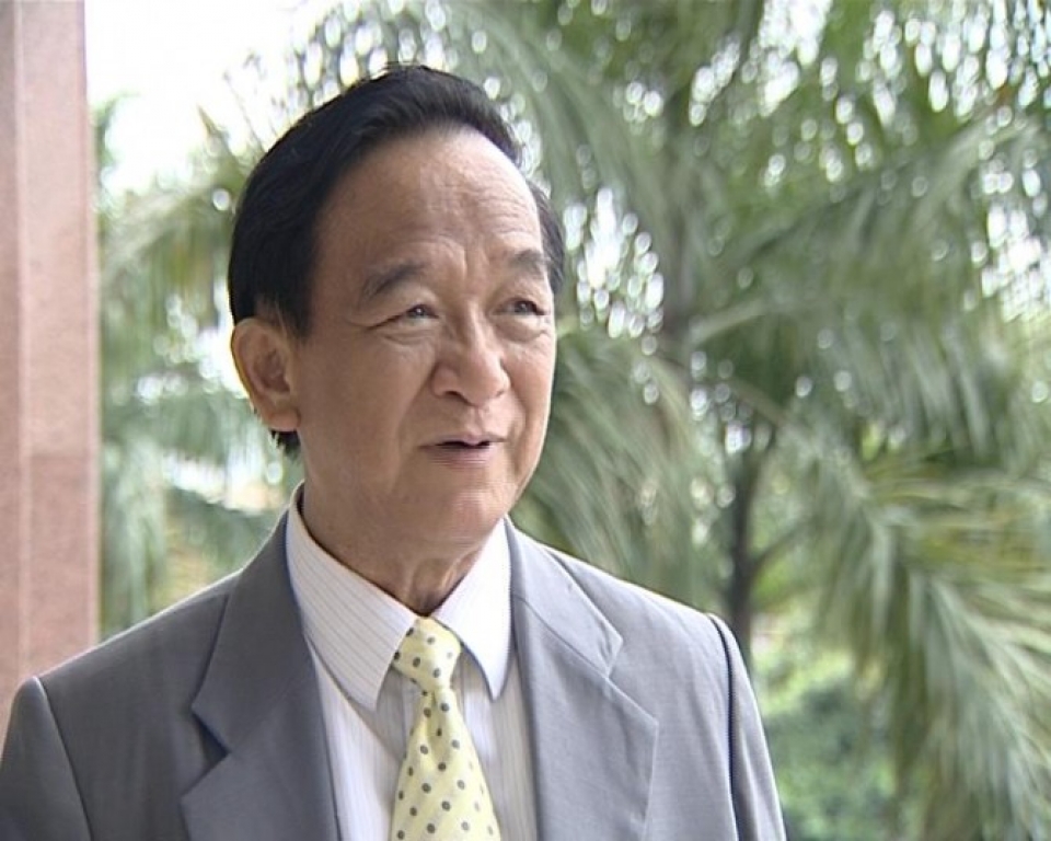 gs nguyen lan dung can co nhung dac cach ngoai luat de thu hut nguoi tai