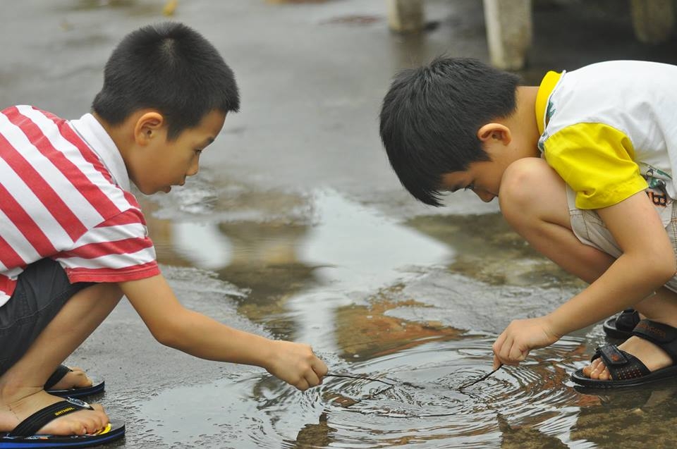 hieu ve cach danh thuc thien tai trong moi dua tre