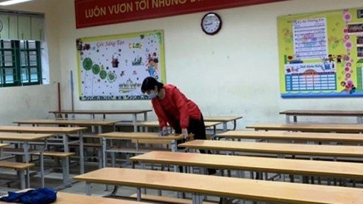 Học sinh Thái Bình tạm dừng đến trường vì có 5 ca nhiễm Covid-19