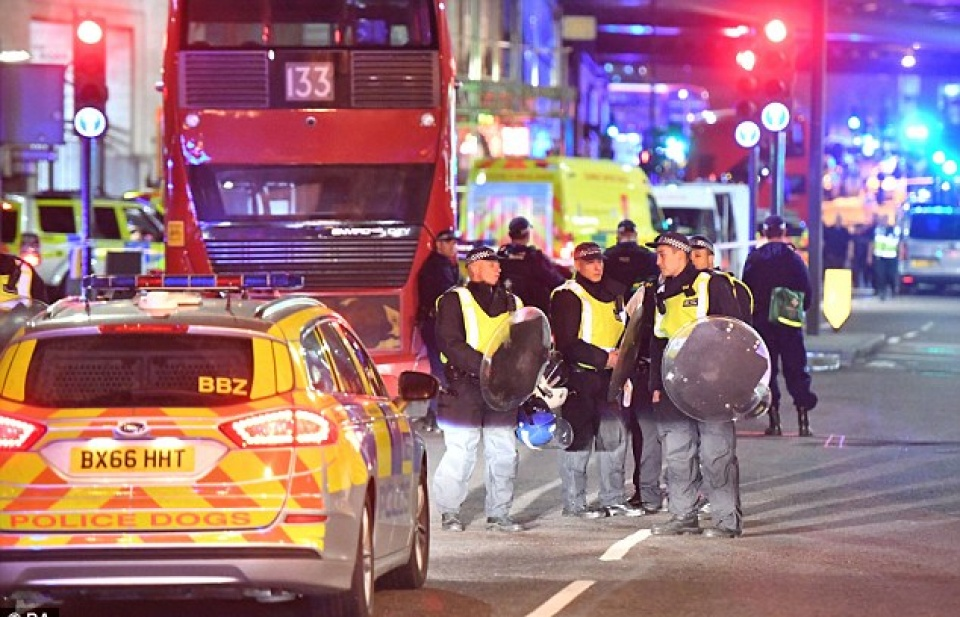 Tấn công khủng bố tại London: 6 người chết, hơn 30 người bị thương