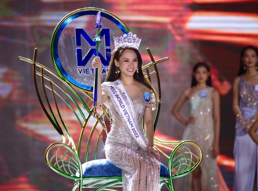 Huỳnh Nguyễn Mai Phương trở thành Miss World Vietnam 2022