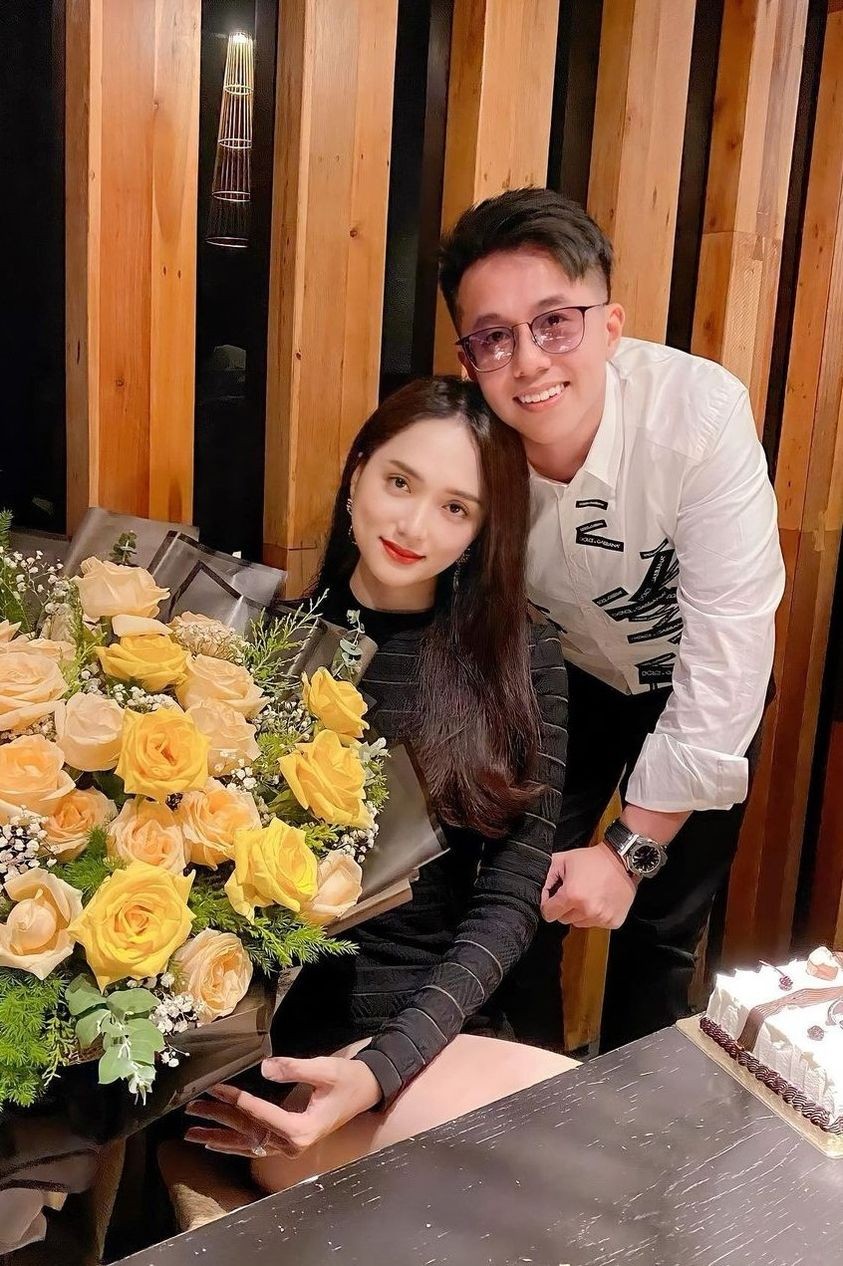Hoa hậu Hương Giang chia tay bạn trai