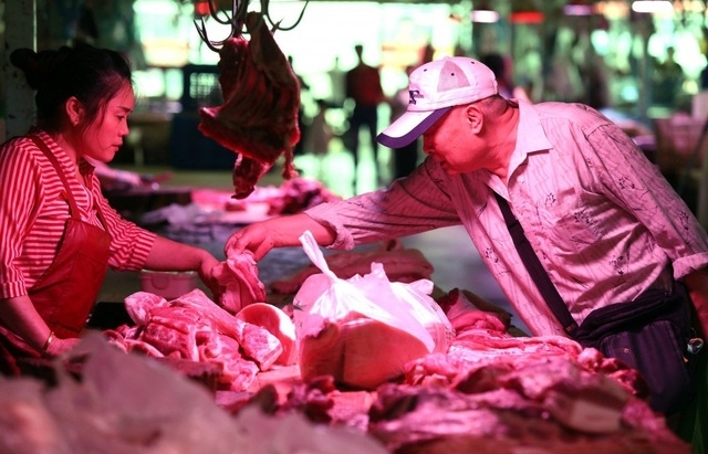 Trung Quốc vật lộn với 'cơn khát' thịt lợn