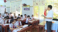 Quảng Nam, Quảng Ngãi cho học sinh nghỉ học để tránh bão số 4
