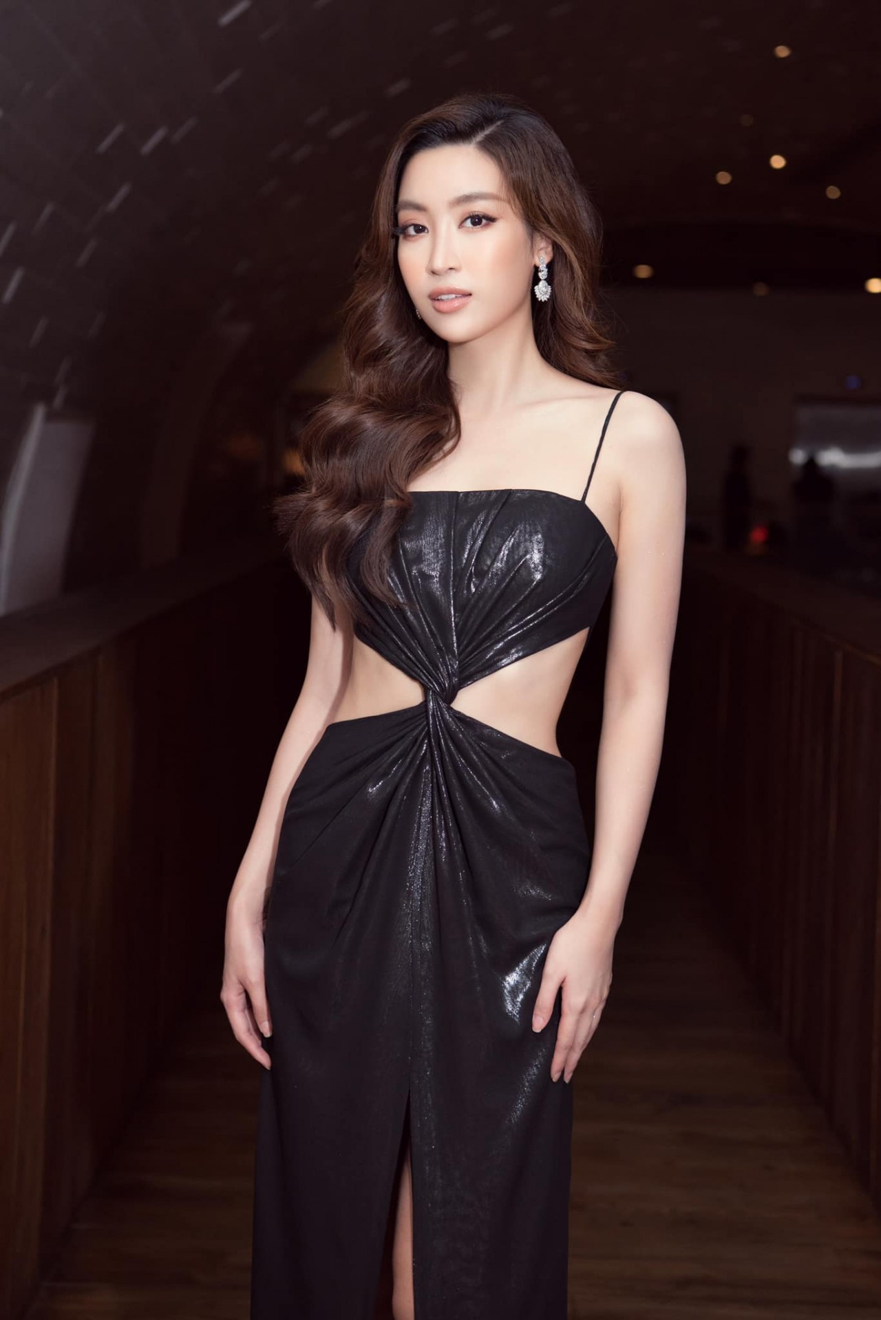 Ngắm nhan sắc Hoa hậu Đỗ Mỹ Linh
