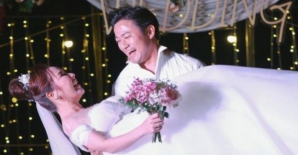 Lễ cưới siêu lung linh của Quý Bình ở Phú Quốc và sự cố... mất điện