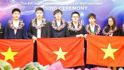 Học sinh Việt Nam gây bất ngờ tại kỳ thi Olympic quốc tế các thành phố lớn