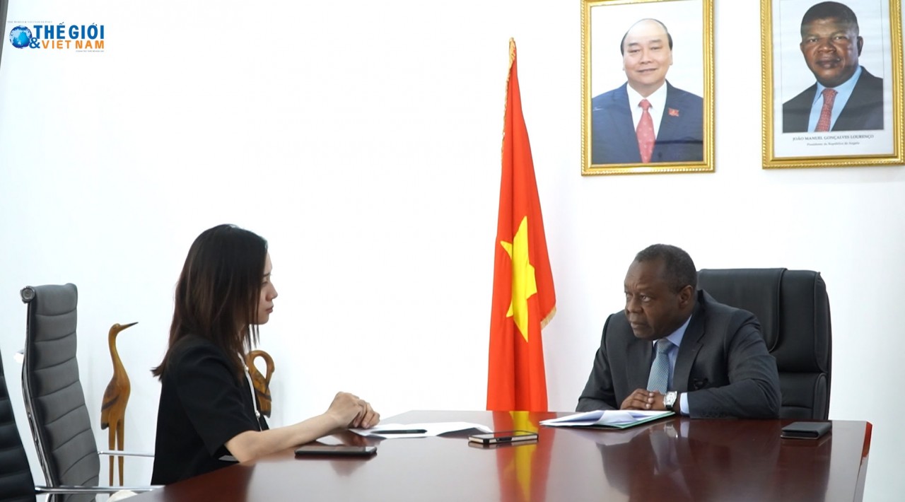 Đại sứ Angola Agostinho Fernandes trả lời phỏng vấn báo Thế giới & Việt Nam