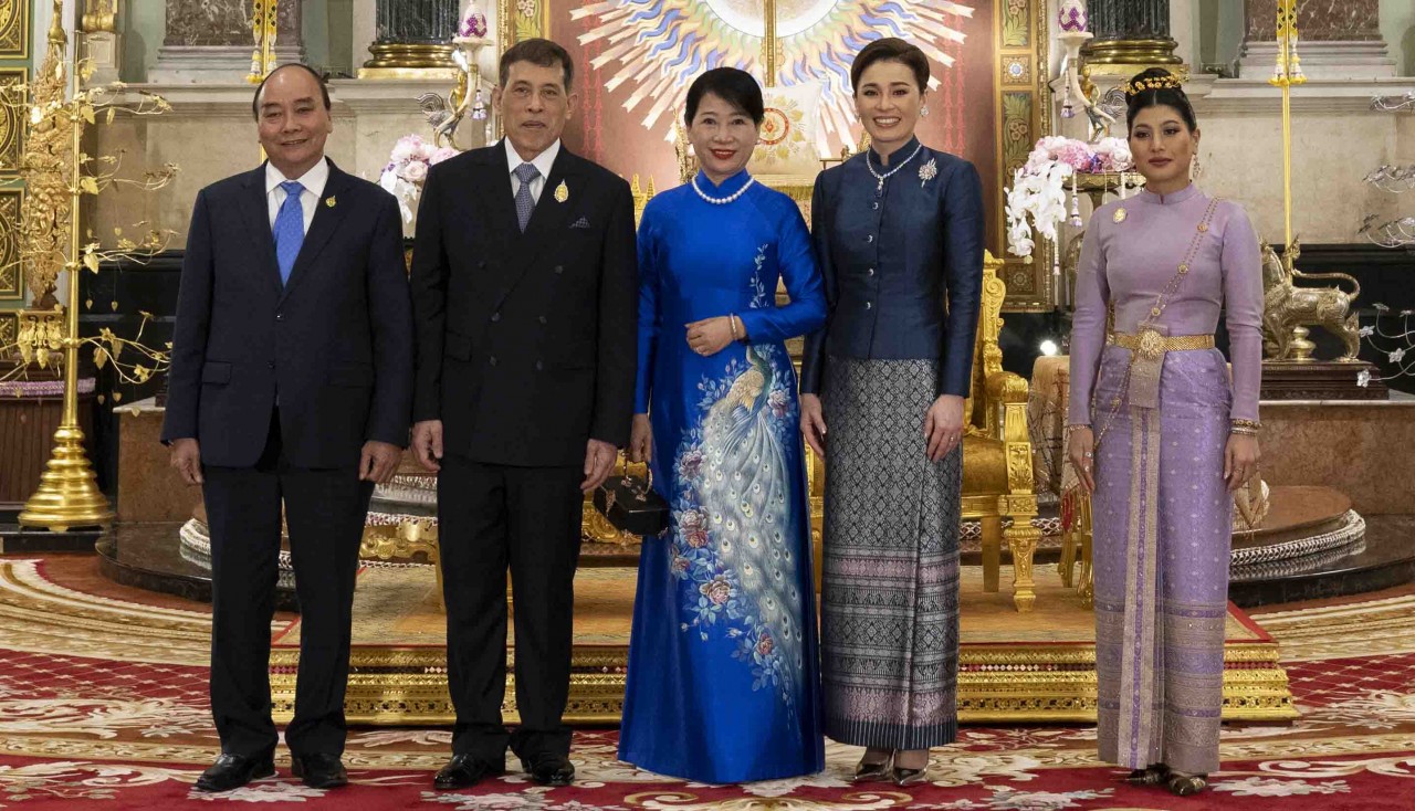 Chủ tịch nước Nguyễn Xuân Phúc và Phu nhân hội kiến Nhà vua Maha Vajiralongkorn và Hoàng hậu Thái Lan