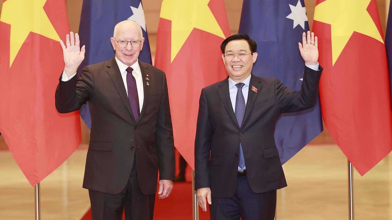 Chủ tịch Quốc hội Vương Đình Huệ hội kiến Toàn quyền Australia David Hurley