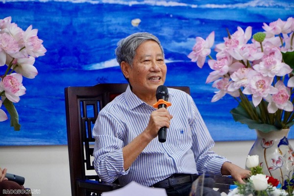 Nhà ngoại giao, nhà văn Nguyễn Chiến Thắng chia sẻ về cuốn sách 'Chuyện kể về một đại sứ'