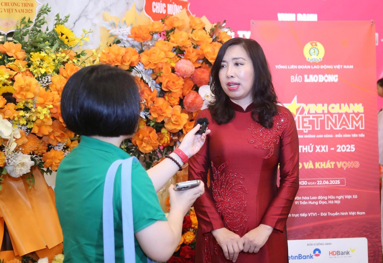 Ủy ban Nhà nước về người Việt Nam ở nước ngoài được vinh danh tại chương trình ‘Vinh quang Việt Nam 2025’