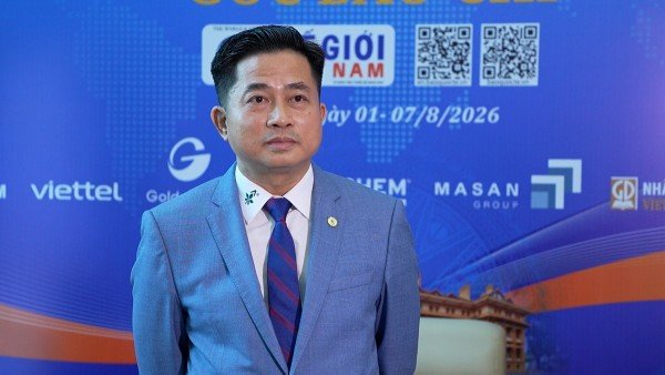 Tổng Lãnh sự Việt Nam tại Khon Kaen Đinh Hoàng Linh