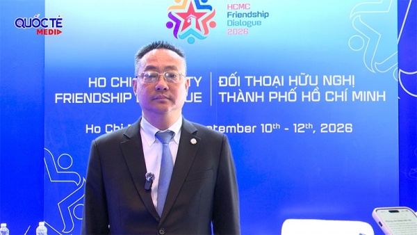 Giám đốc Sở Ngoại vụ Thành phố Hồ Chí Minh Phạm Dứt Điểm trả lời phỏng vấn bên lề Hội Nghị FD2026