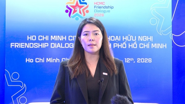Giám đốc Bộ phận Kinh doanh Quốc tế, Liên đoàn Doanh nghiệp Singapore Tan Shu Yee trả lời phỏng vấn bên lề Hội nghị FD2026