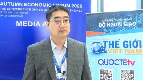 Ông Tao Bo trả lời phỏng vấn tại Diễn đàn Kinh tế mùa Thu 2026