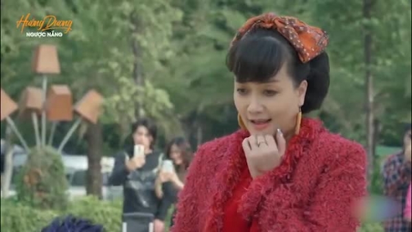 Hướng dương ngược nắng tập 40: Khán giả 'đoán già đoán non' việc Châu về tìm gặp Kiên, Minh hoảng hốt khi mẹ được cầu hôn