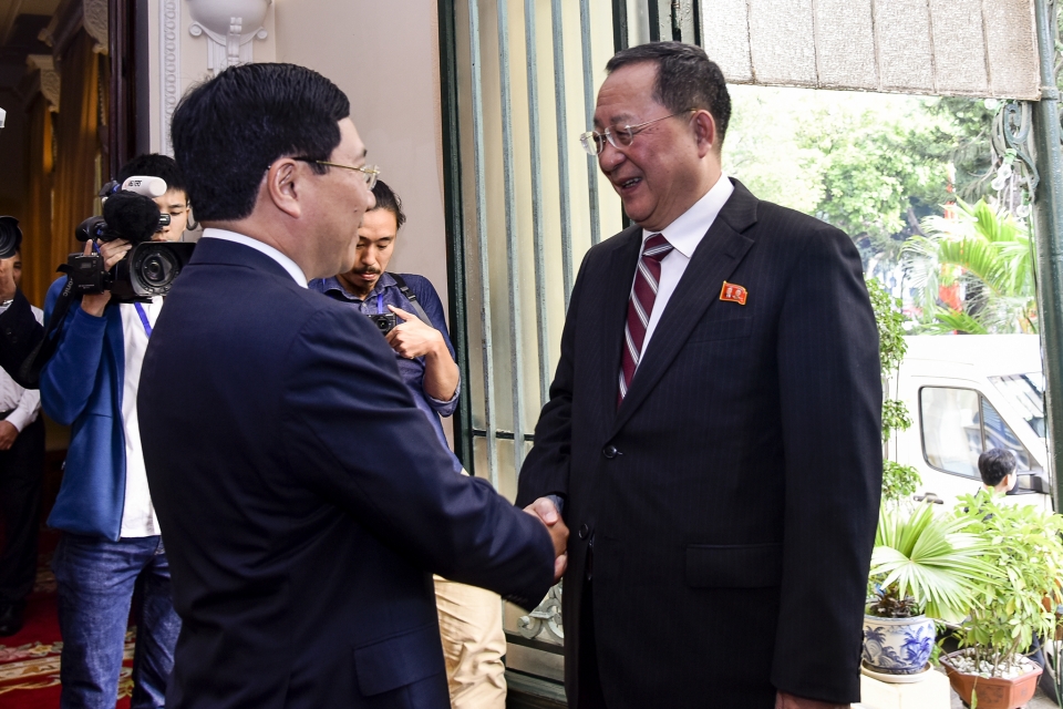 Hình ảnh Ngoại trưởng Triều Tiên tại Việt Nam
